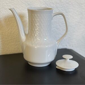 Vintage Mitterteich‎ Bavaria White Pointelle Design Teapot Coffee Pot Embossed